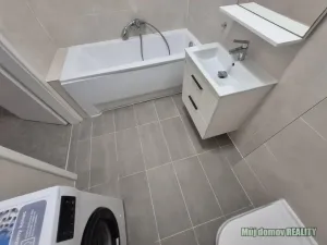Pronájem bytu 2+kk, Praha - Kbely, Luštěnická, 48 m2