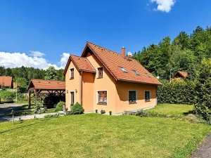 Prodej rodinného domu, Karlovy Vary, Slovenská, 149 m2