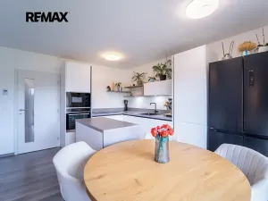 Prodej bytu 3+kk, Poděbrady, Slunečná, 78 m2