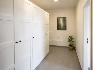 Pronájem bytu 1+kk, Praha - Holešovice, V závětří, 34 m2