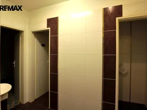 Pronájem obchodního prostoru, Kopřivnice, Záhumenní, 218 m2