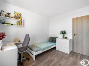 Prodej bytu 3+1, Praha - Prosek, Ctěnická, 67 m2