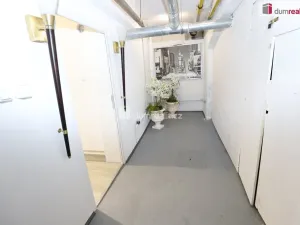 Prodej obchodního prostoru, Praha - Libeň, 58 m2