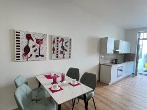 Prodej bytu 3+kk, Třebíč - Vnitřní Město, Karlovo nám., 123 m2