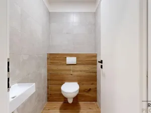 Prodej bytu 3+kk, Třebíč - Vnitřní Město, Karlovo nám., 123 m2