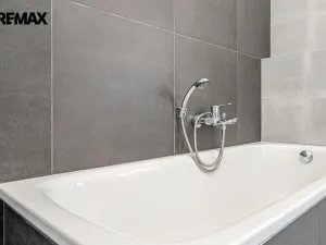 Prodej bytu 4+kk, Stěžery, Zámecká, 110 m2