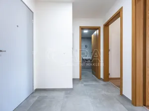 Pronájem bytu 2+kk, Kralupy nad Vltavou - Lobeček, J. Wolkera, 63 m2