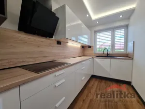 Prodej pozemku pro bydlení, Velká Polom, Osvoboditelů, 182 m2