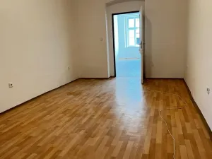 Pronájem bytu 3+1, Praha - Žižkov, Vlkova, 70 m2