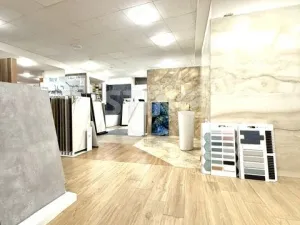 Pronájem obchodního prostoru, Hodonín, Národní třída, 401 m2