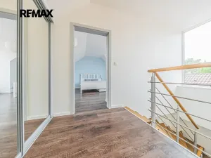 Prodej rodinného domu, Hřebeč, V háji, 165 m2