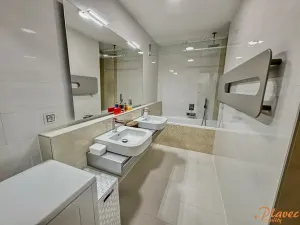 Prodej bytu 2+kk, Praha - Vršovice, Jerevanská, 77 m2