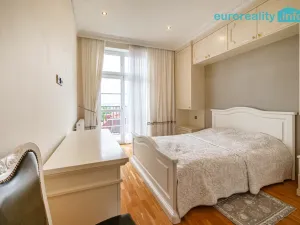 Prodej bytu 4+kk, Mariánské Lázně - Úšovice, Zeyerova, 116 m2
