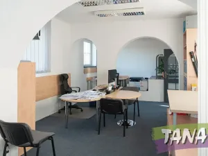 Prodej výrobních prostor, Ohrazenice, 680 m2
