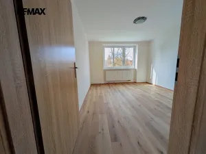 Pronájem bytu 3+kk, Vroutek, Nádražní, 60 m2