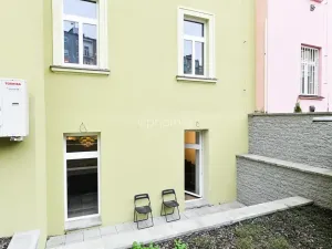 Pronájem bytu 2+kk, Praha - Vinohrady, Laubova, 50 m2