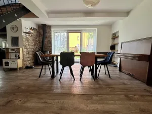 Pronájem rodinného domu, Karlovy Vary, Česká, 180 m2
