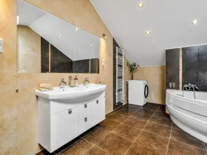 Prodej bytu 3+kk, Šestajovice, Komenského, 116 m2