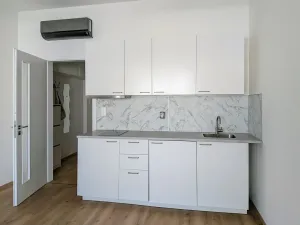 Pronájem kanceláře, Brno, Komárovská, 29 m2