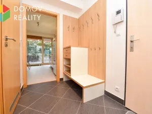 Pronájem bytu 1+kk, Praha, Dolnocholupická, 37 m2