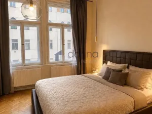 Pronájem bytu 2+kk, Praha, Přemyslovská, 63 m2