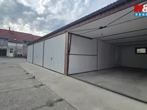 Prodej garáže, Chropyně, 21 m2