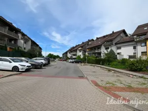 Pronájem bytu 2+kk, Moravany, Višňová, 61 m2