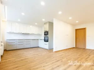 Pronájem bytu 3+kk, Praha - Vršovice, Baškirská, 85 m2