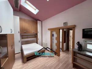 Pronájem bytu 1+kk, Kroměříž, Oskol, 25 m2