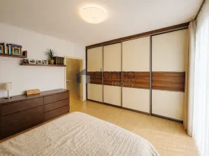 Pronájem bytu 3+kk, Praha, Nad Smetankou, 86 m2