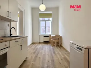 Pronájem bytu 1+1, Praha - Smíchov, Vltavská, 40 m2