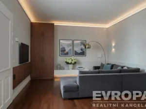 Prodej rodinného domu, Břeclav - Poštorná, Celnice-středisko služeb, 120 m2
