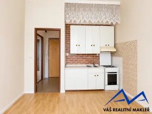 Prodej bytu 1+1, Karviná, Divišova, 37 m2