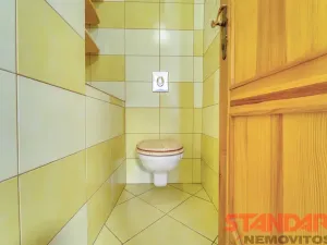 Prodej komerční nemovitosti, Chrášťany, Plzeňská, 207 m2