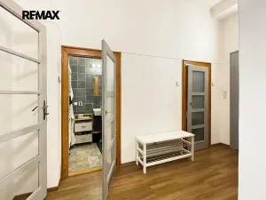 Pronájem bytu 1+1, Praha - Košíře, Mahenova, 48 m2