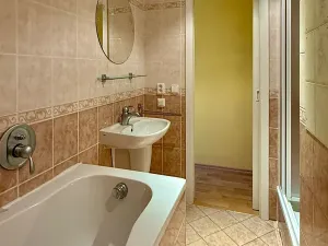 Prodej bytu 4+1, Třebíč, Mládežnická, 94 m2