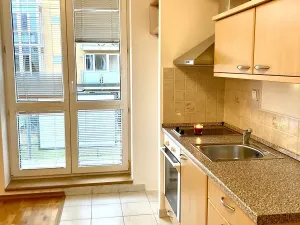 Prodej bytu 1+kk, Praha - Troja, Vřesová, 36 m2