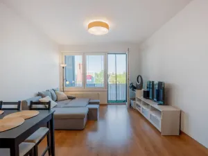 Prodej bytu 2+kk, Praha - Hloubětín, Lehovecká, 49 m2