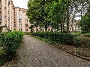 Pronájem bytu 2+kk, Praha - Vršovice, Jakutská, 41 m2