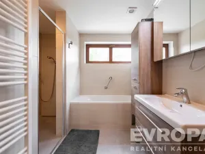 Prodej rodinného domu, Řevnice, Čs. armády, 160 m2