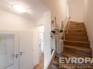 Prodej rodinného domu, Řevnice, Čs. armády, 160 m2