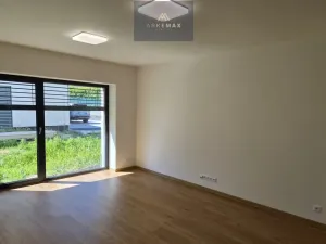 Pronájem rodinného domu, Staříč, 240 m2