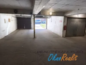 Prodej garáže, Přerov - Přerov I-Město, Žerotínovo nám., 18 m2