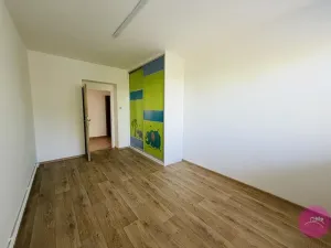 Pronájem bytu 3+1, Dolany, 98 m2