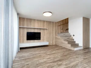 Pronájem rodinného domu, Úvaly, Vaculíkova, 128 m2