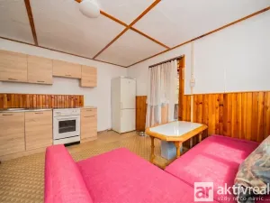 Pronájem chaty, Praha - Uhříněves, Středohorská, 35 m2