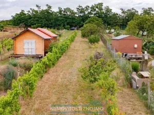 Prodej zahrady, Dobšice, K Hájku, 1078 m2