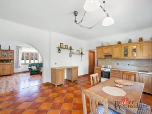Prodej rodinného domu, Lhotka, Radoušská, 450 m2