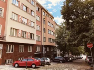 Pronájem bytu 1+kk, Praha - Vršovice, Tolstého, 31 m2