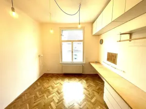 Pronájem bytu 2+kk, Praha - Vršovice, Na spojce, 45 m2